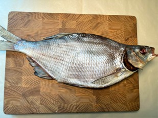 Сыр к пиву: Лещ цимлянский вяленый (700-800 гр)