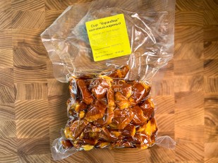 Гренки черные со вкусом чеснока: Жареный сыр