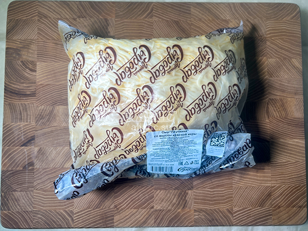 Сыр 1 кг ГОРНЫЙ СЫРОВАР (Паутинка со вкусом красной икры) в Дубне