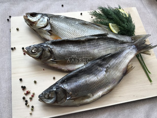 Вобла вяленая астраханская крупная: Плотва вяленая